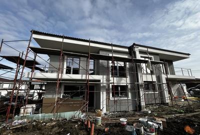 Duplex cu 5 camere cu Canalizare în Chinteni - 3