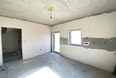 Duplex cu 4 camere cu Canalizare în Moșnița Nouă - 6