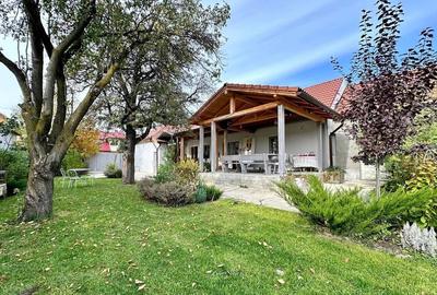 Casa vanzare in Rasnov , cu gradina generoasa - Zona linistita