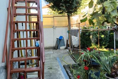 Casa Caransebes 120 mp + anexa 20 mp, teren 324 mp zona lini?tita 130.000 - 9