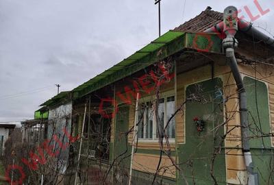 Casă cu 3 camere semidecomandat în Central - 5