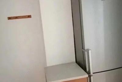 Garsonieră decomandată în Tudor