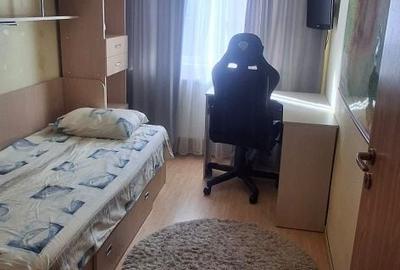 Apartament cu 3 camere decomandat în Aradului - 2