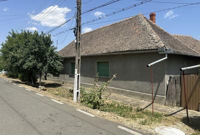 Casă cu 3 camere în Ghioroc - 6