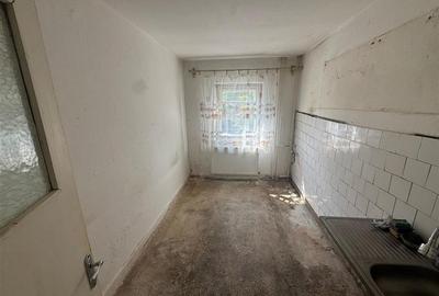 Ap 3 cam zona Longinescu-Gara,et 1/3,75 mp utili,an 1988, necesita renovare - 18