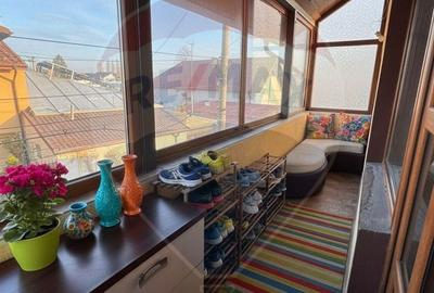 Casă cu 4 camere în Corlătești - 2