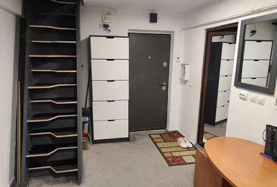 Vanzare apartament 2 camere mansarda, zona Micro 19 - 2