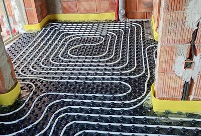 Casă cu 4 camere cu Teren 245 Mp în Central - 9