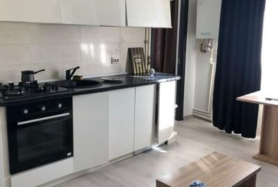 Apartament cu 3 camere în Capitol