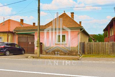 Casă cu 3 camere în Micfalău