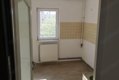 2 camere langa Generala 30 Soarelui - 1