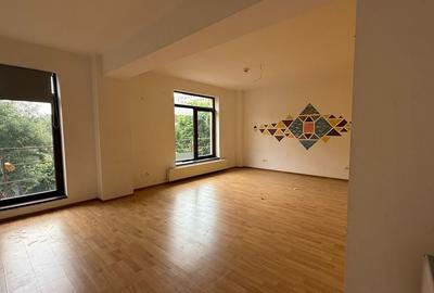 DE ÎNCHIRIAT VILĂ CĂMIN DE BĂTRÂN I AFTERSCHOOL I GARAJ+CURTE I ZONA CENTRALĂ - 22