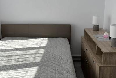 Apartament cu 2 camere semidecomandat în Tractorul - 6