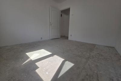 Apartament cu 3 camere semidecomandat în Central - 8