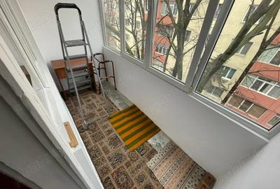 Apartament cu 4 camere decomandat în Rahova - 5