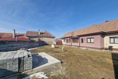 Casă de vânzare în Ileni, judetul Brașov - 2
