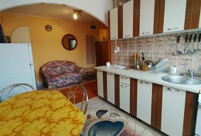 Apartament cu 2 camere decomandat în 1 Mai - 10