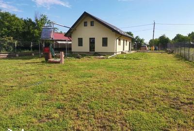 Casă cu 3 camere în Petrăchioaia - 1