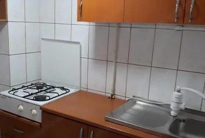 Garsonieră decomandată în Muncii