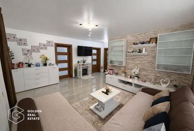 Casă cu 4 camere cu Teren 1055 Mp în Mândruloc - 1