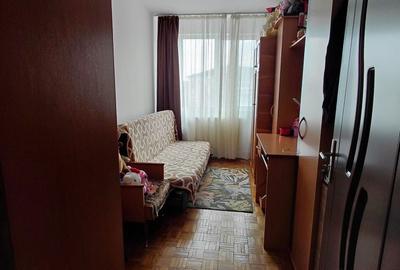 Apartament cu 3 camere decomandat în Central - 2