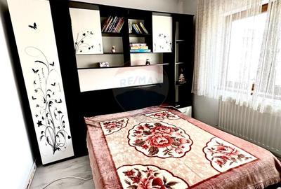 Apartament 3 cam, 2 balcoane, loc parcare zona Micalaca Orizont - 7
