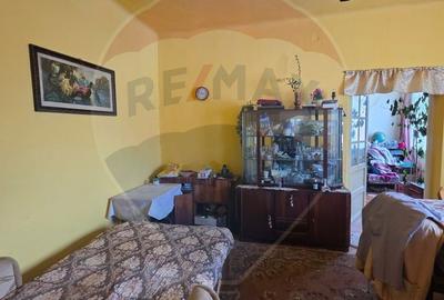 Casă cu 2 camere nedecomandat cu Teren 120 Mp în Central - 7