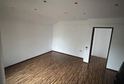 Casă cu 4 camere cu Teren 515 Mp în Clinceni