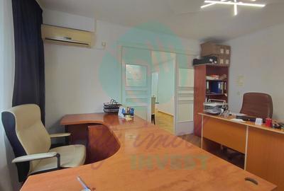 Apartament cu 4 camere semidecomandat în P-ța Sfântul Ștefan - 20