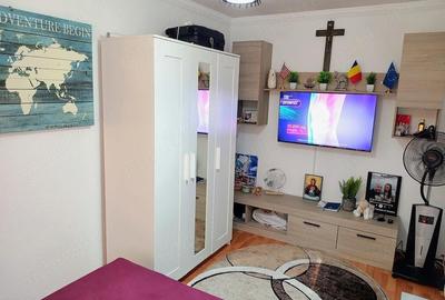 Apartament cu 3 camere semidecomandat în Pantelimon - 1