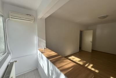 Apartament cu 2 camere semidecomandat în Dristor - 10