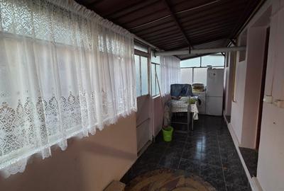 Casă individuală cu 6 camere cu Canalizare în Girocului - 10