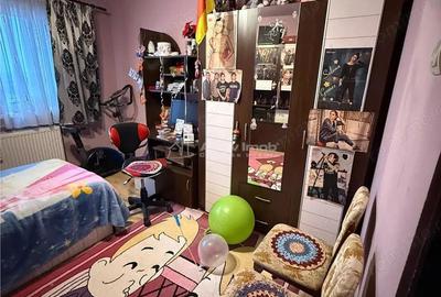 Apartament cu 3 camere decomandat în Aradul Nou