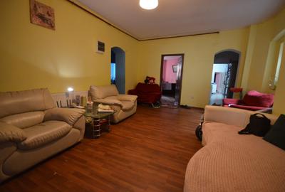 Apartament in vila - 6 camere - Calea Calarasilor - Traian - Unirii - 6