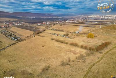 Teren de 5800 mp, în Central - 5
