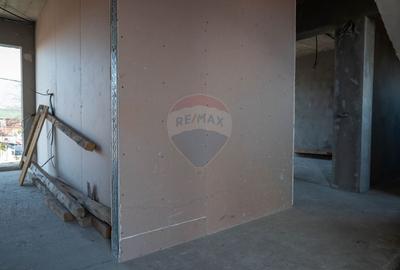 Casă individuală cu 6 camere cu Teren 246 Mp în Central - 25