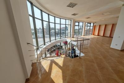 Spațiu comercial, de 125 mp, în Modelu - 3