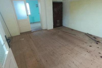 Casă cu 4 camere în Central - 3