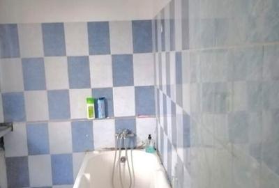 Casă cu 3 camere cu Teren 130 Mp în Rahova