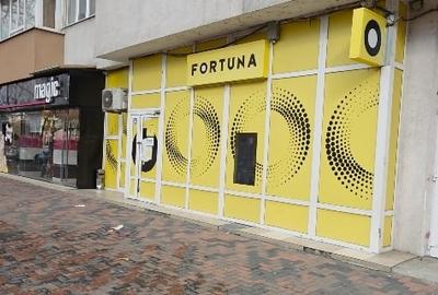 Spațiu comercial, de 80 mp, în 1 Decembrie 1918 - 1