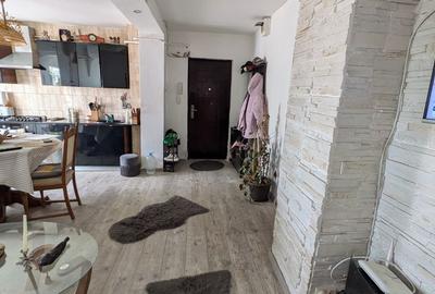 Apartament cu 3 camere decomandat în Calea București - 2