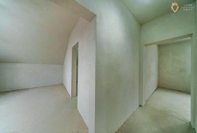 Casă cu 7 camere cu Teren 600 Mp în Sânleani - 9