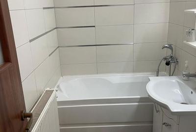 Apartament cu 3 camere semidecomandat în Central - 5