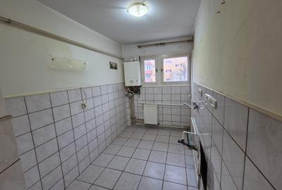 De vanzare apartament 2 c etaj 2 zona Astra - 3