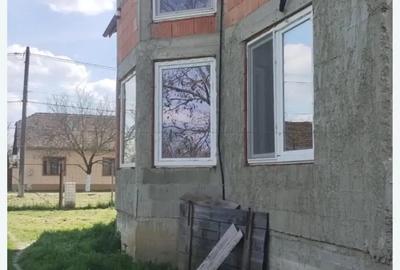 Vand sau schimb casa in jebel - 4