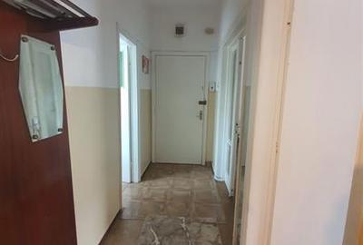 Apartament 2 camere decomandat etajul 1 Tractorul - 6