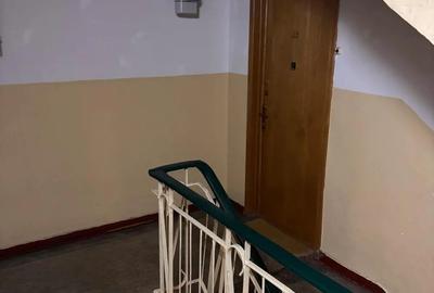 Proprietar vand ap 3 cam cf1 D - 5