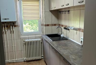 Apartament cu 3 camere semidecomandat în Central - 4