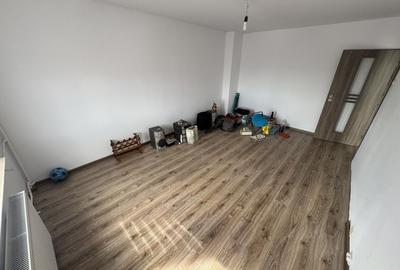 Apartament cu 2 camere decomandat, mobilat în Inel II
