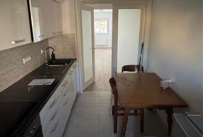 Apartament cu 3 camere în Central - 3